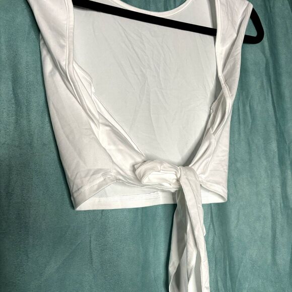 Shein NWT White Cap Sleeve Open Back Cropped Shirt Large - Picture 5 of 6